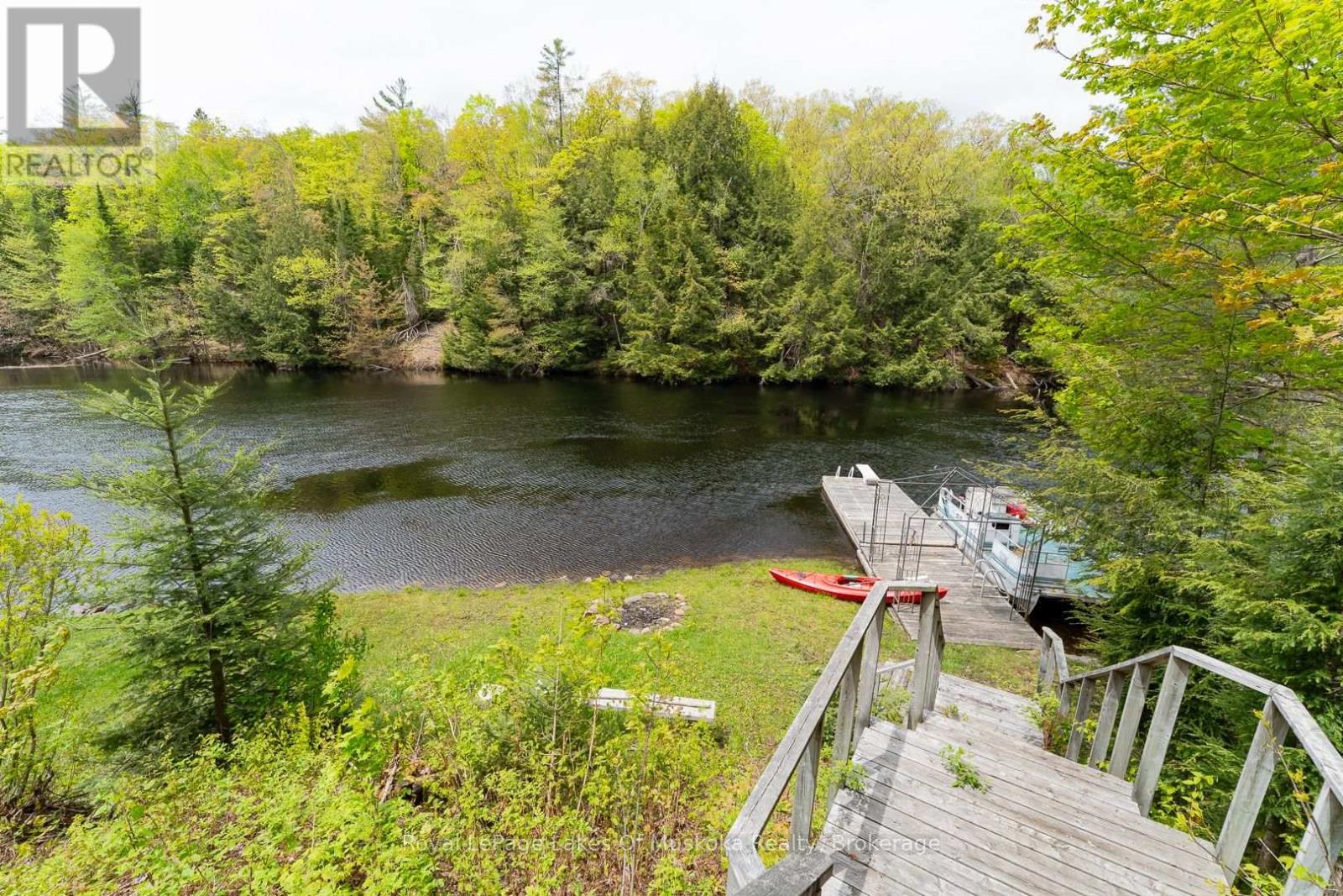 1075 Rocky Narrow Road, Bracebridge, Ontario  P1L 1X1 - Photo 42 - X12463826