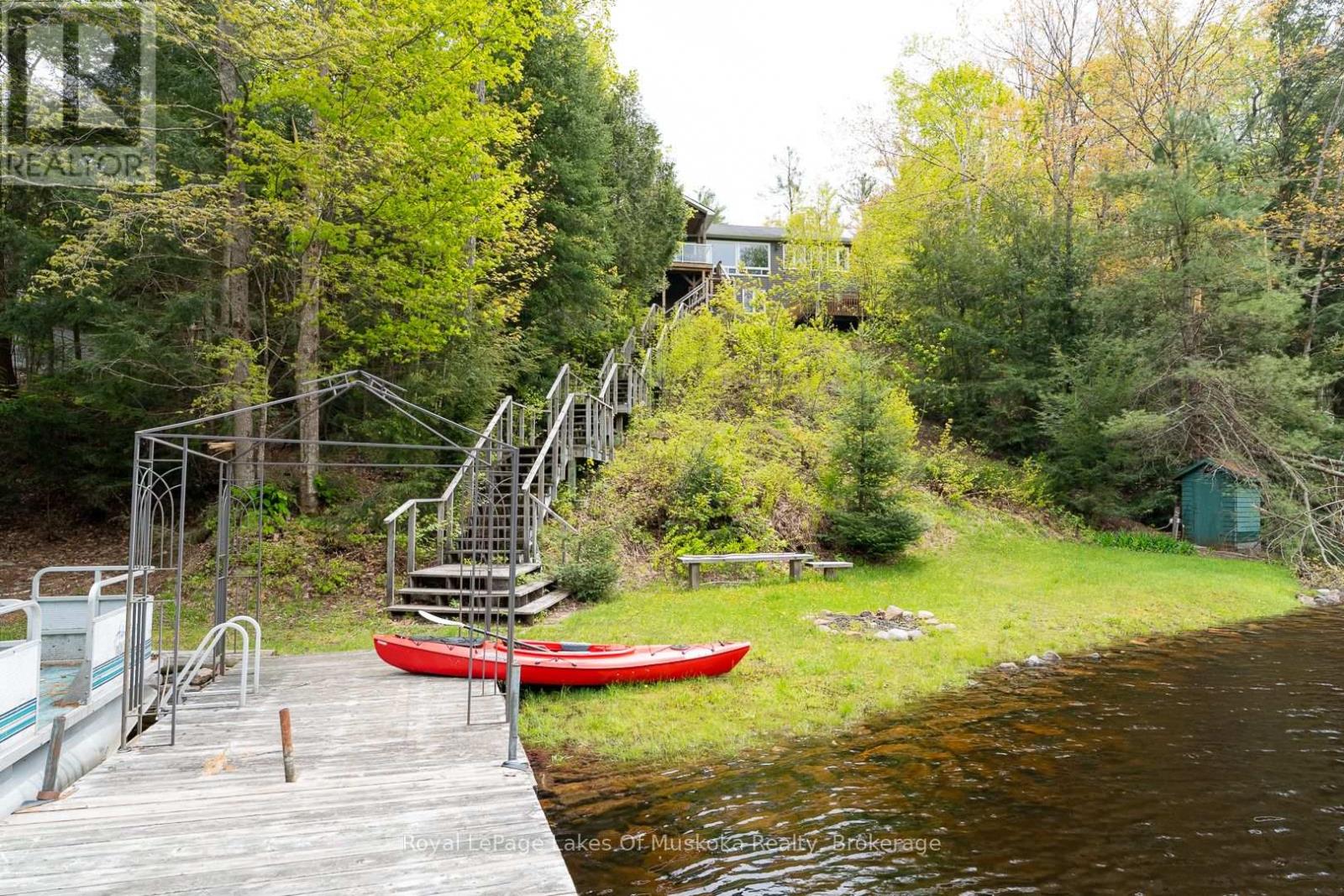 1075 Rocky Narrow Road, Bracebridge, Ontario  P1L 1X1 - Photo 44 - X12463826