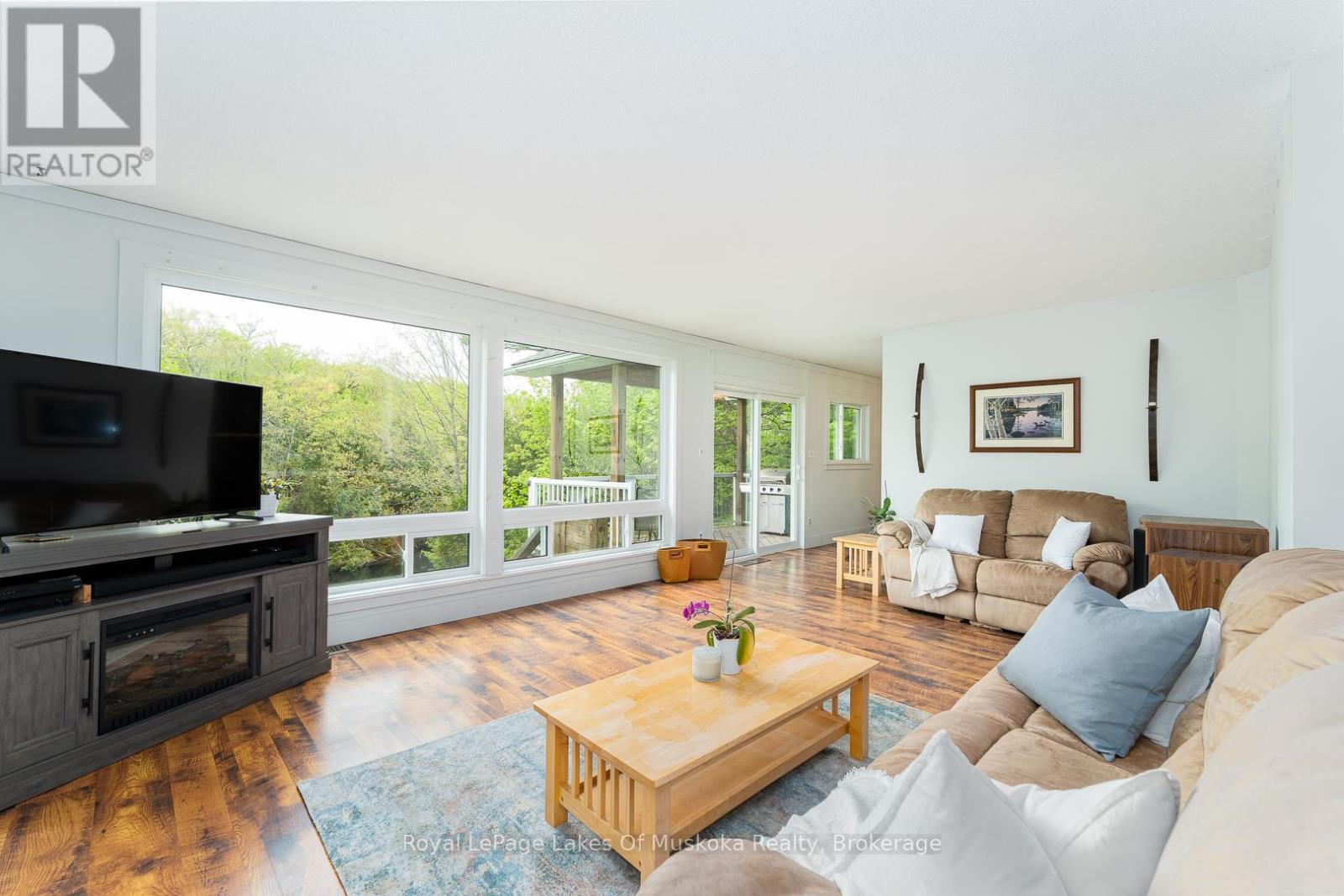 1075 Rocky Narrow Road, Bracebridge, Ontario  P1L 1X1 - Photo 6 - X12463826