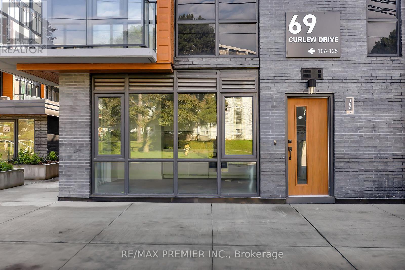 D18-#119 - 69 Curlew Drive, Toronto, Ontario  M3A 2P8 - Photo 3 - C12463639