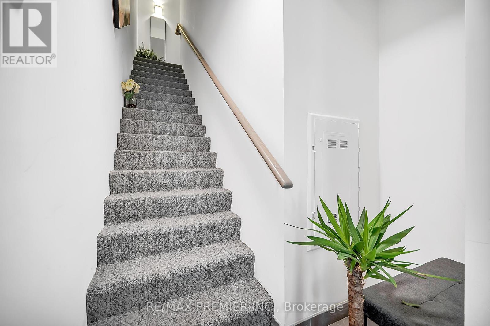 D18-#119 - 69 Curlew Drive, Toronto, Ontario  M3A 2P8 - Photo 7 - C12463639