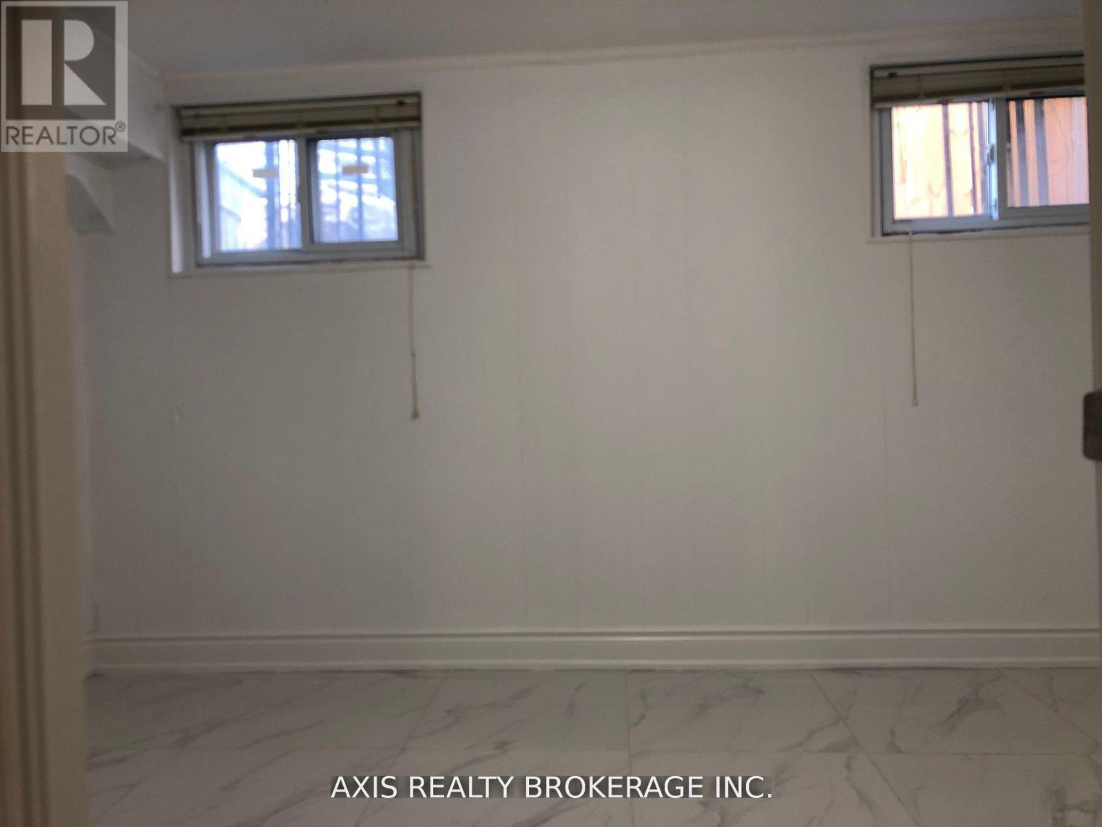 596 Glenholme Avenue, Toronto, Ontario  M6E 3G4 - Photo 12 - C12463690