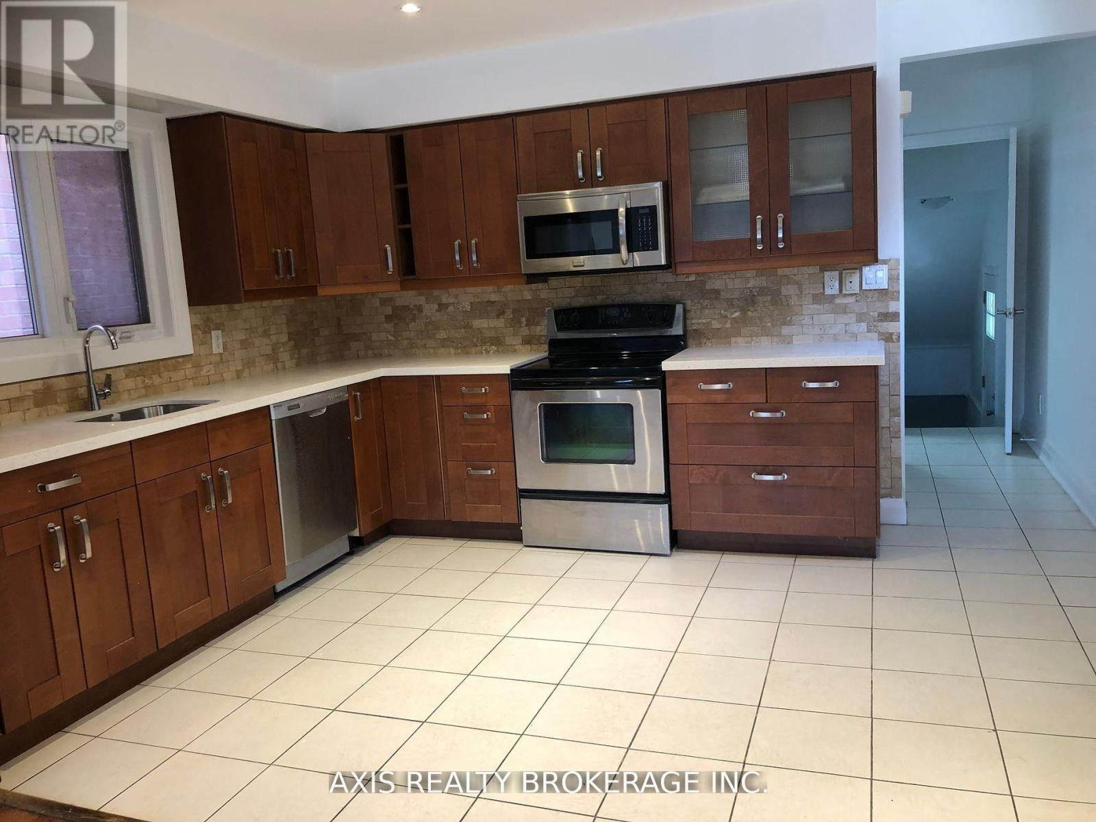 596 Glenholme Avenue, Toronto, Ontario  M6E 3G4 - Photo 4 - C12463690