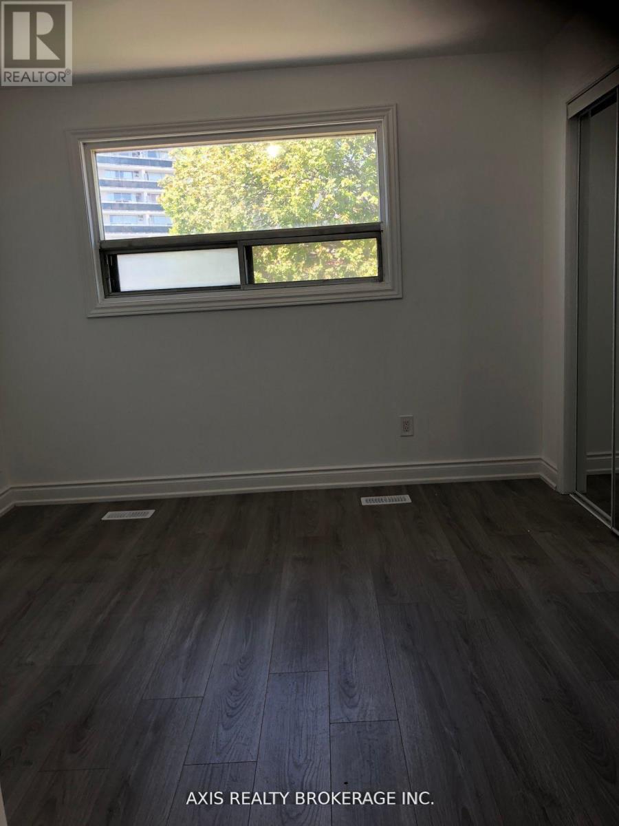596 Glenholme Avenue, Toronto, Ontario  M6E 3G4 - Photo 6 - C12463690