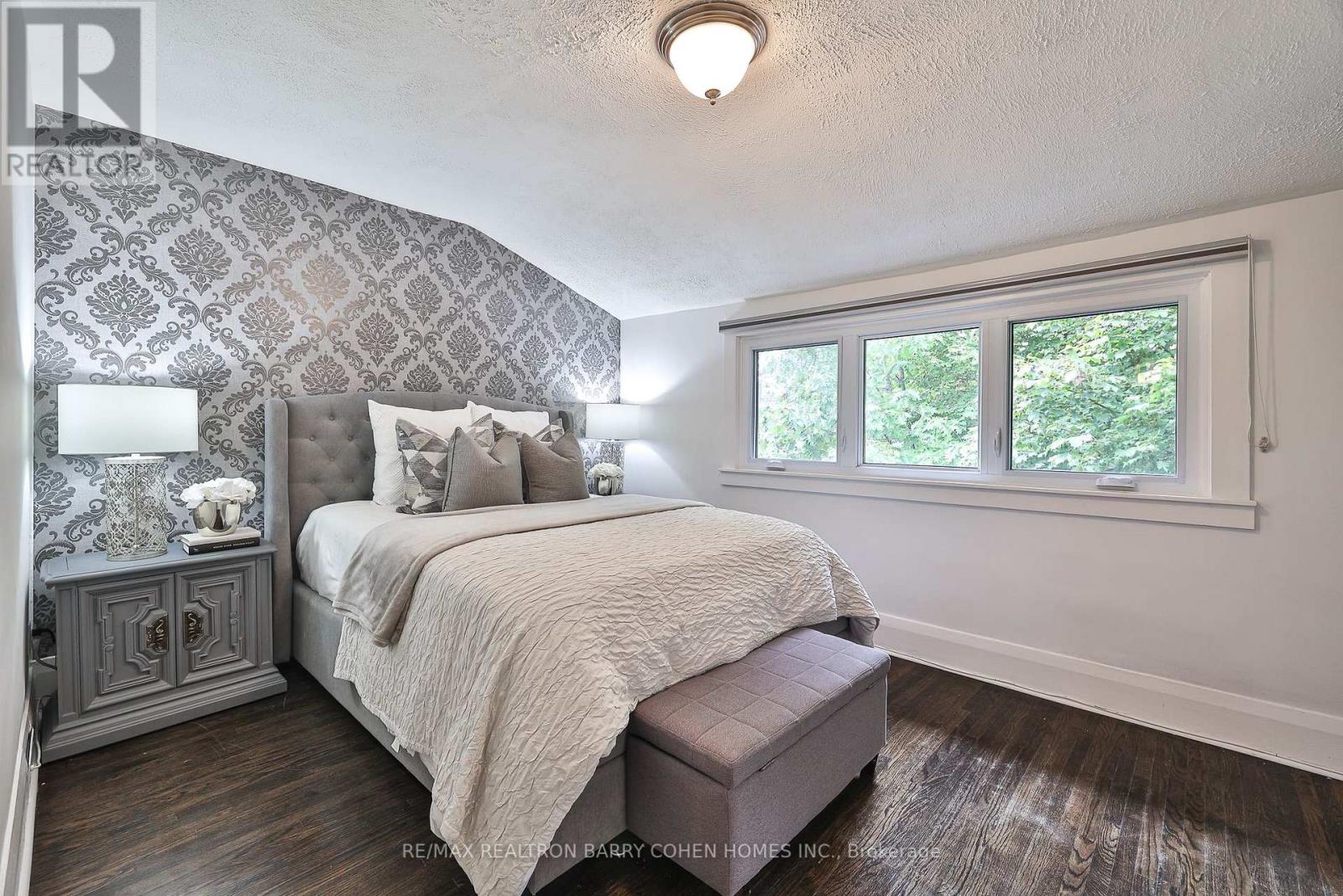 107 Atlas Avenue, Toronto, Ontario  M6C 3P2 - Photo 11 - C12463700