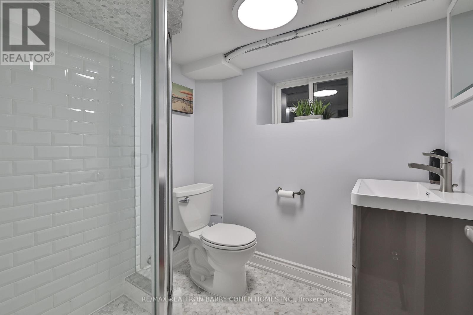 107 Atlas Avenue, Toronto, Ontario  M6C 3P2 - Photo 23 - C12463700