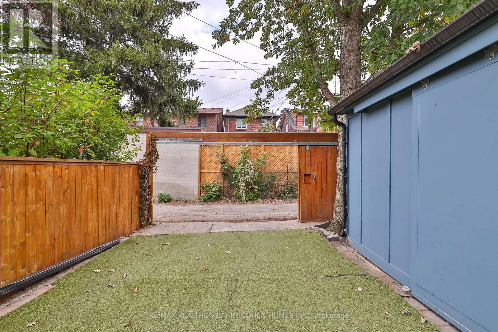 107 Atlas Avenue, Toronto, Ontario  M6C 3P2 - Photo 26 - C12463700