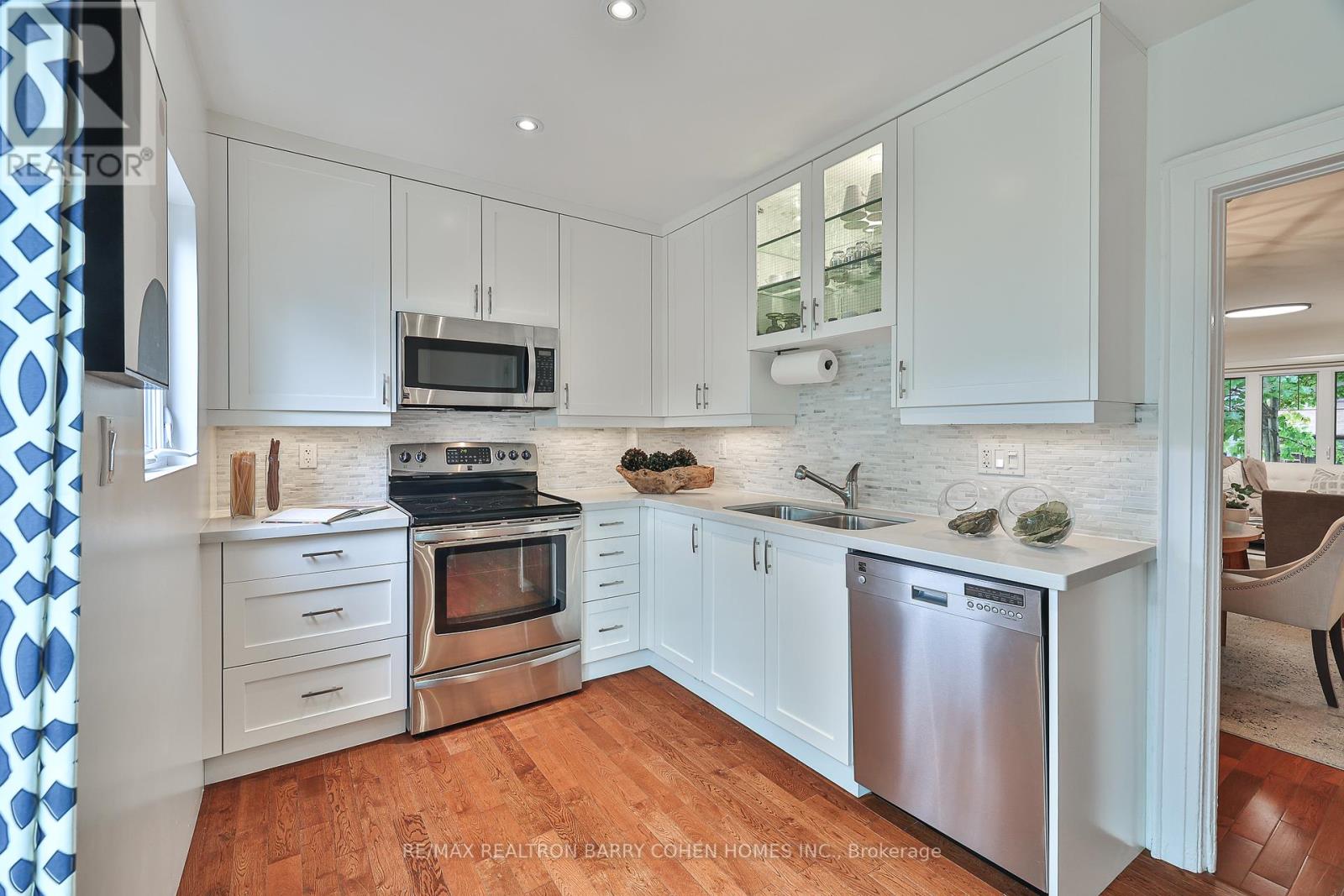 107 Atlas Avenue, Toronto, Ontario  M6C 3P2 - Photo 9 - C12463700