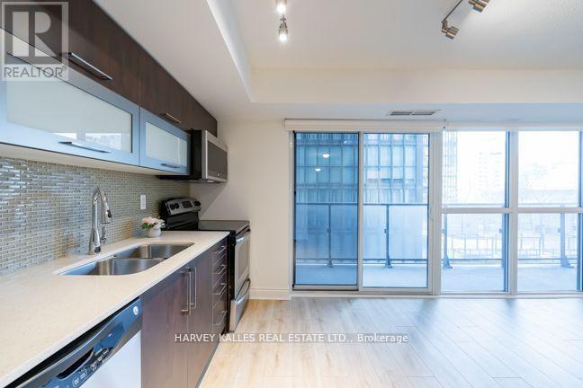 403 - 28 Ted Rogers Way, Toronto, Ontario  M4Y 2J4 - Photo 8 - C12463715