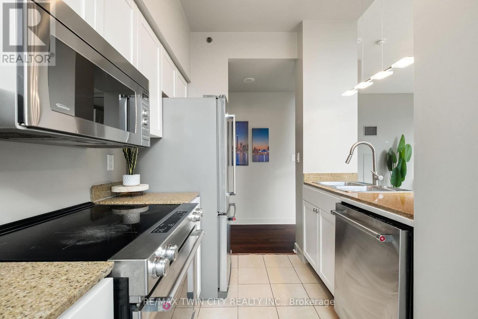 201 - 81 Navy Wharf Court, Toronto, Ontario  M5V 3S2 - Photo 18 - C12463726