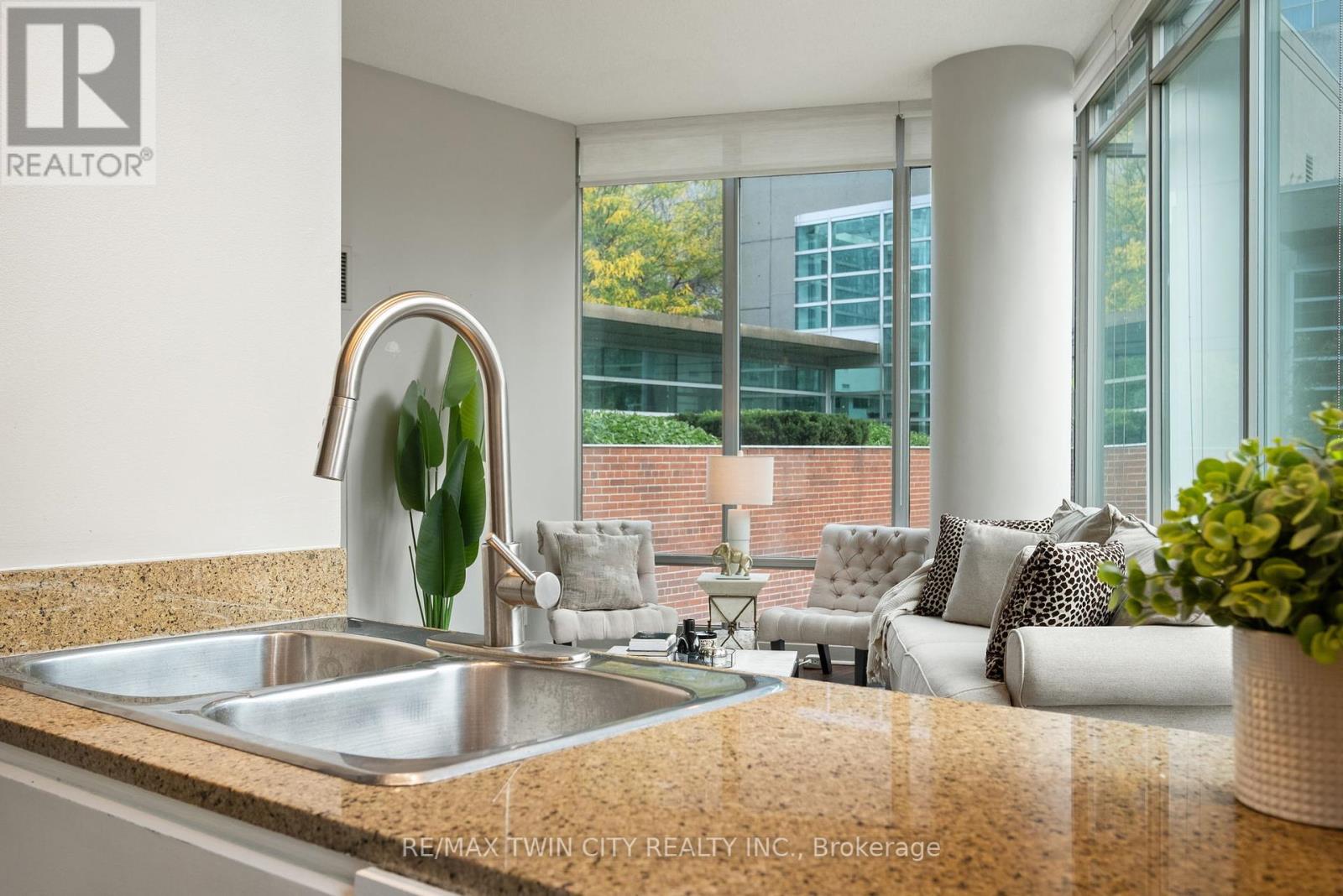 201 - 81 Navy Wharf Court, Toronto, Ontario  M5V 3S2 - Photo 19 - C12463726