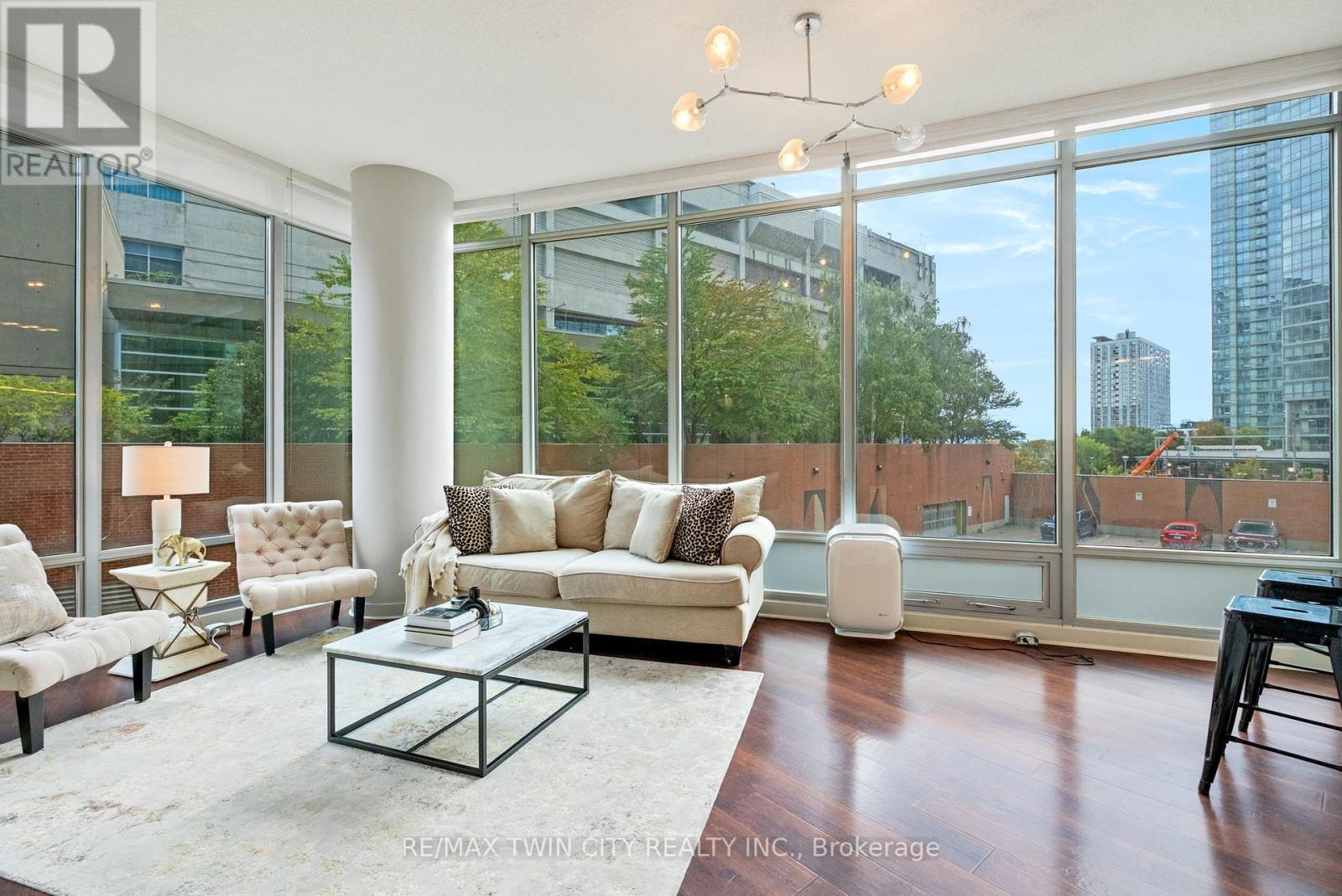 201 - 81 Navy Wharf Court, Toronto, Ontario  M5V 3S2 - Photo 8 - C12463726