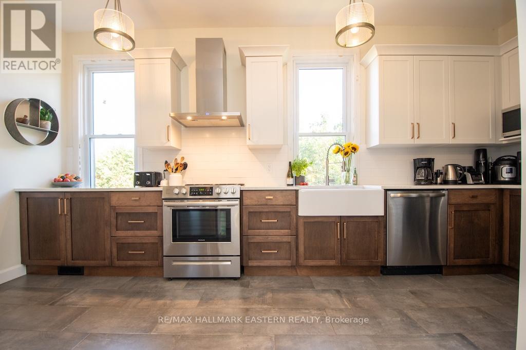 3477 Wallace Point Road, Otonabee-South Monaghan, Ontario  K9J 6Y3 - Photo 3 - X12463813