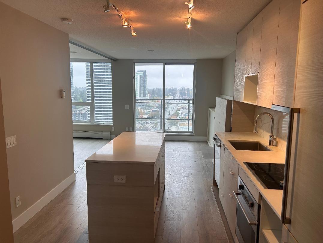 2508 13398 104 Avenue, Surrey, British Columbia  V3T 1V6 - Photo 2 - R3058510