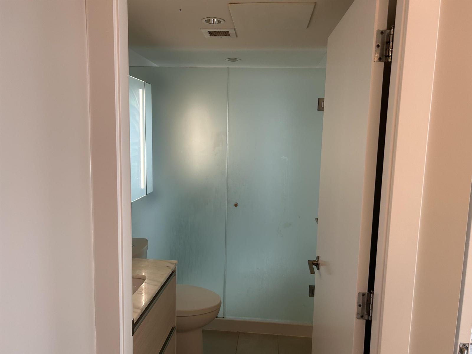 2508 13398 104 Avenue, Surrey, British Columbia  V3T 1V6 - Photo 3 - R3058510