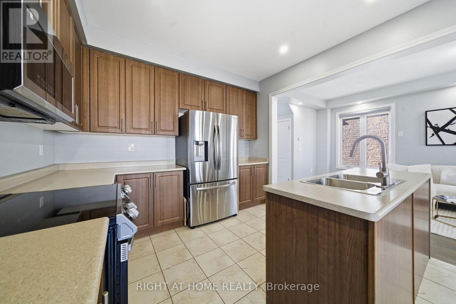 1231 Graham Clapp Avenue, Oshawa, Ontario  L1H 8L7 - Photo 15 - E12463707