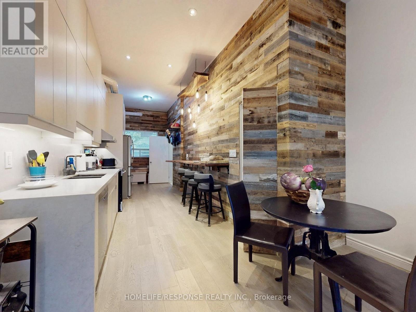 1095 Dundas Street E, Toronto, Ontario  M4M 1R9 - Photo 11 - E12463748
