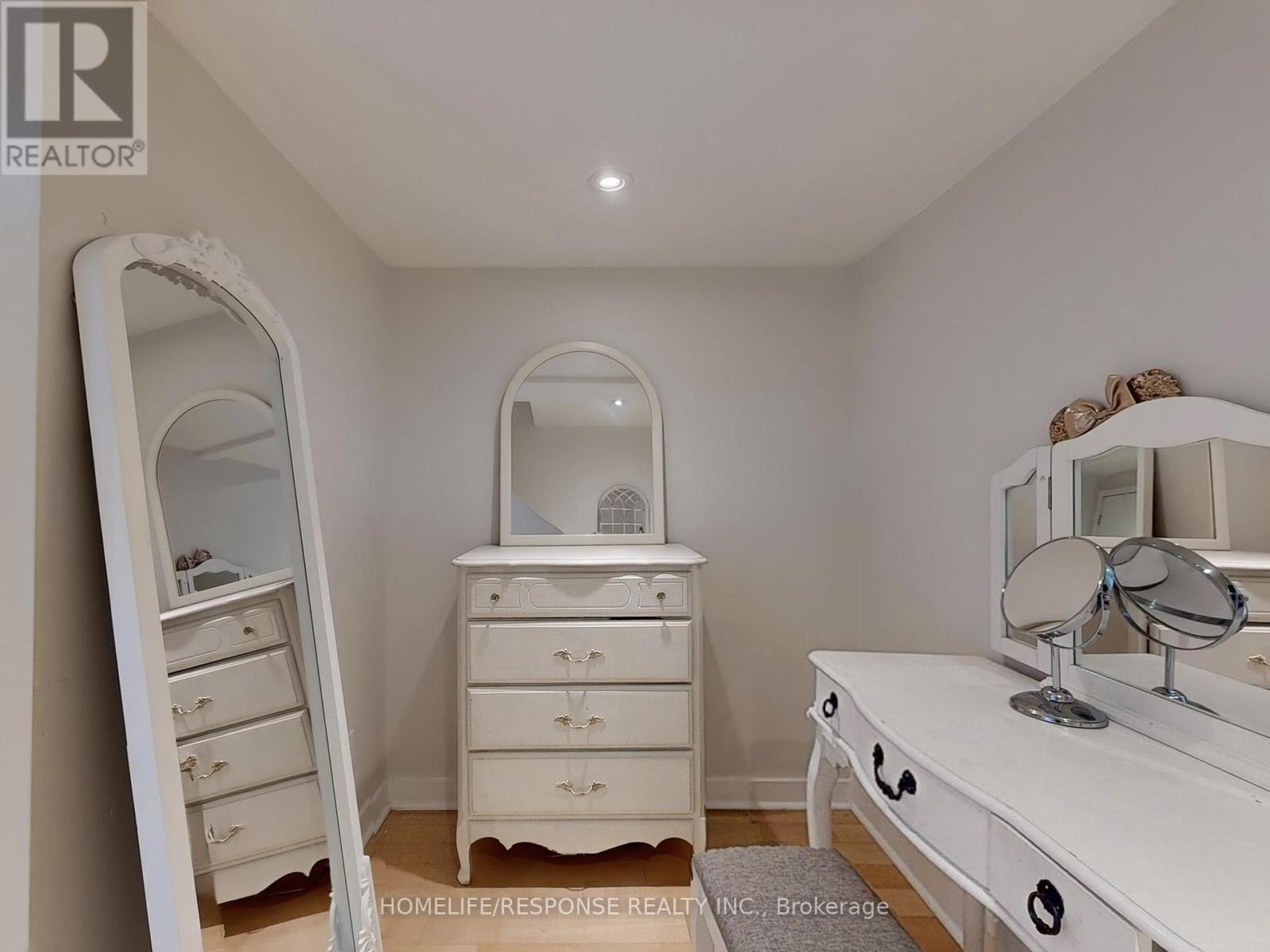 1095 Dundas Street E, Toronto, Ontario  M4M 1R9 - Photo 12 - E12463748