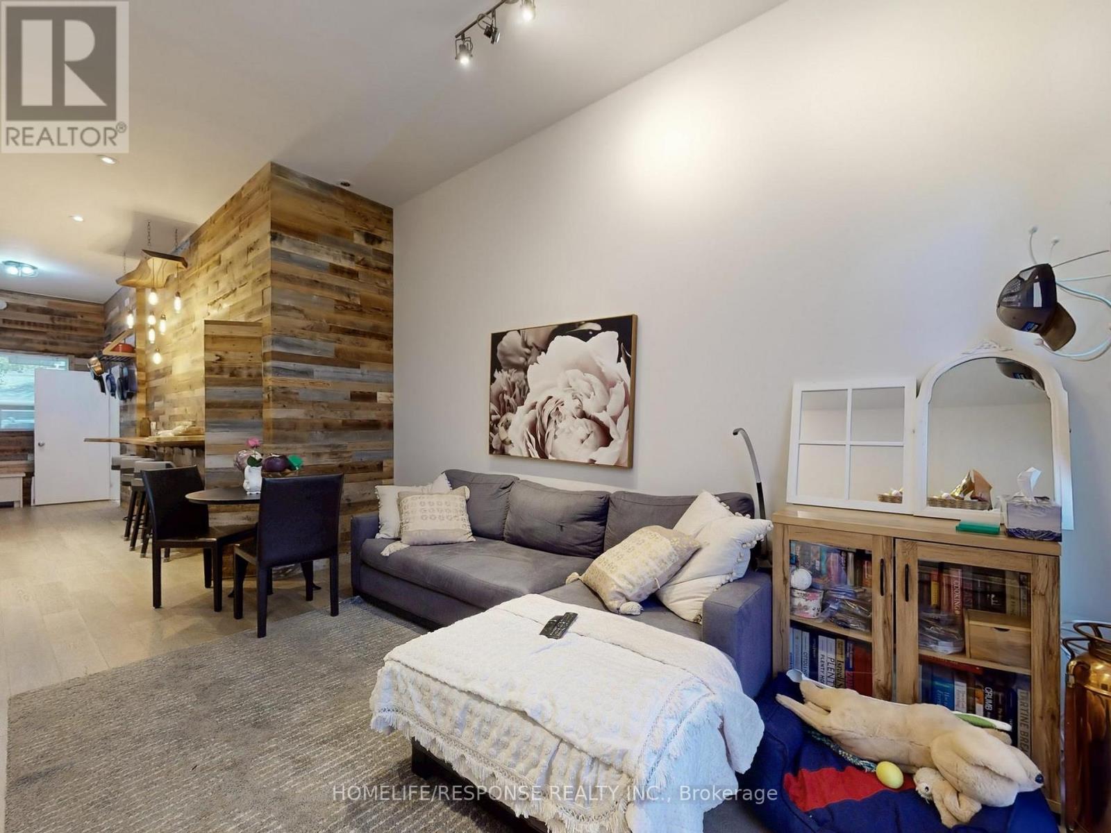 1095 Dundas Street E, Toronto, Ontario  M4M 1R9 - Photo 5 - E12463748