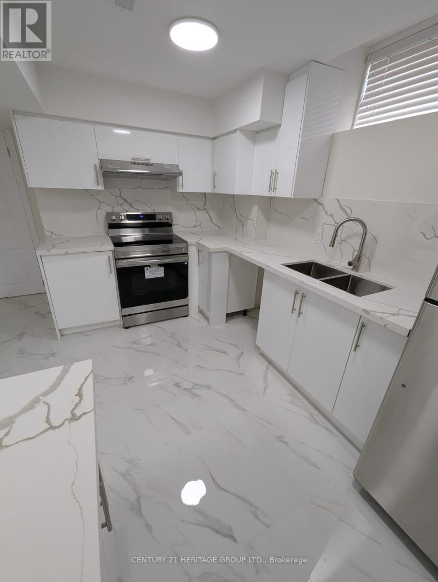 Bsmt - 9 Cranley Road, East Gwillimbury, Ontario  L9N 0T7 - Photo 5 - N12463646