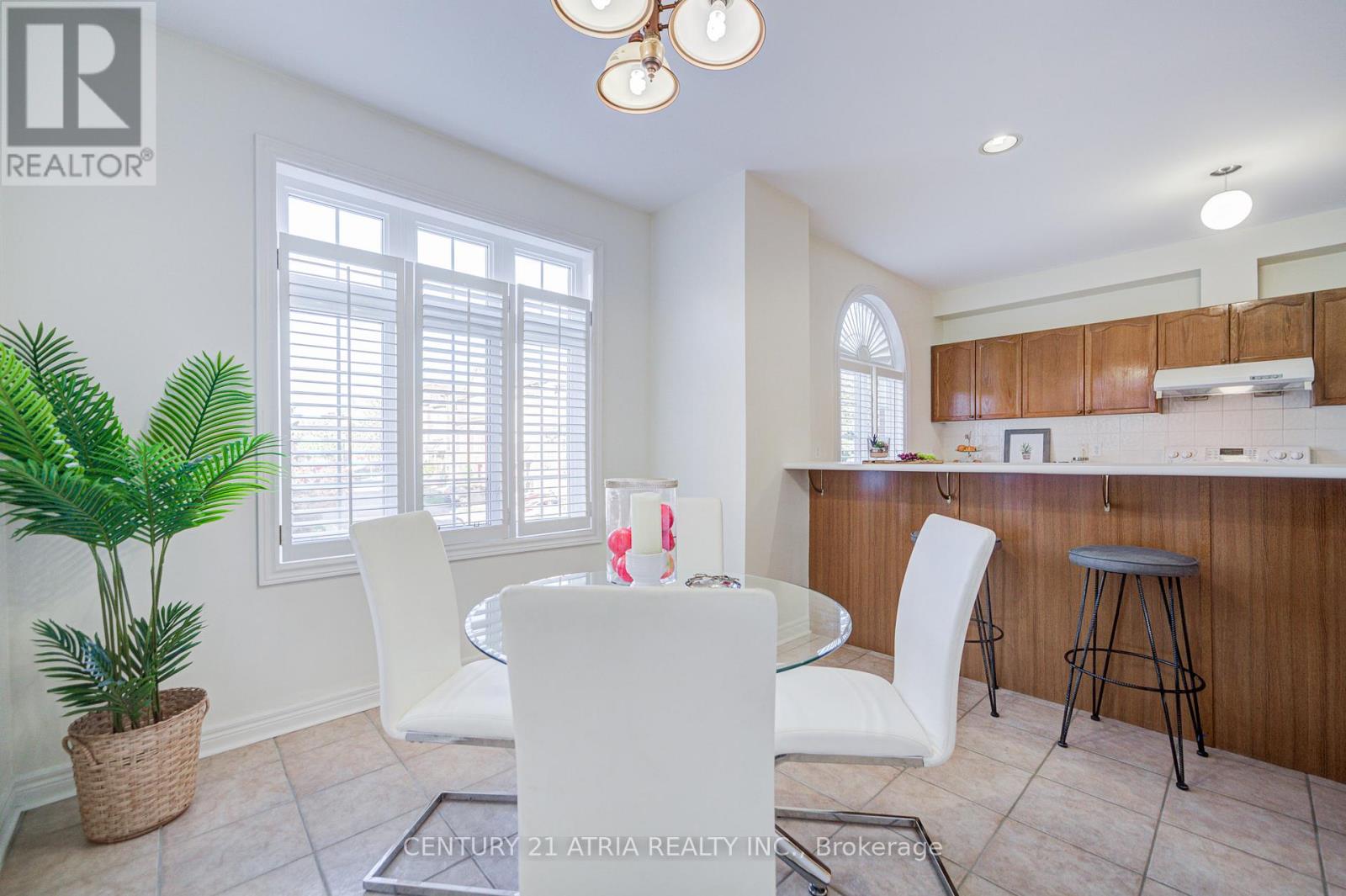 108 - 190 Harding Boulevard W, Richmond Hill, Ontario  L4C 0J9 - Photo 24 - N12463664
