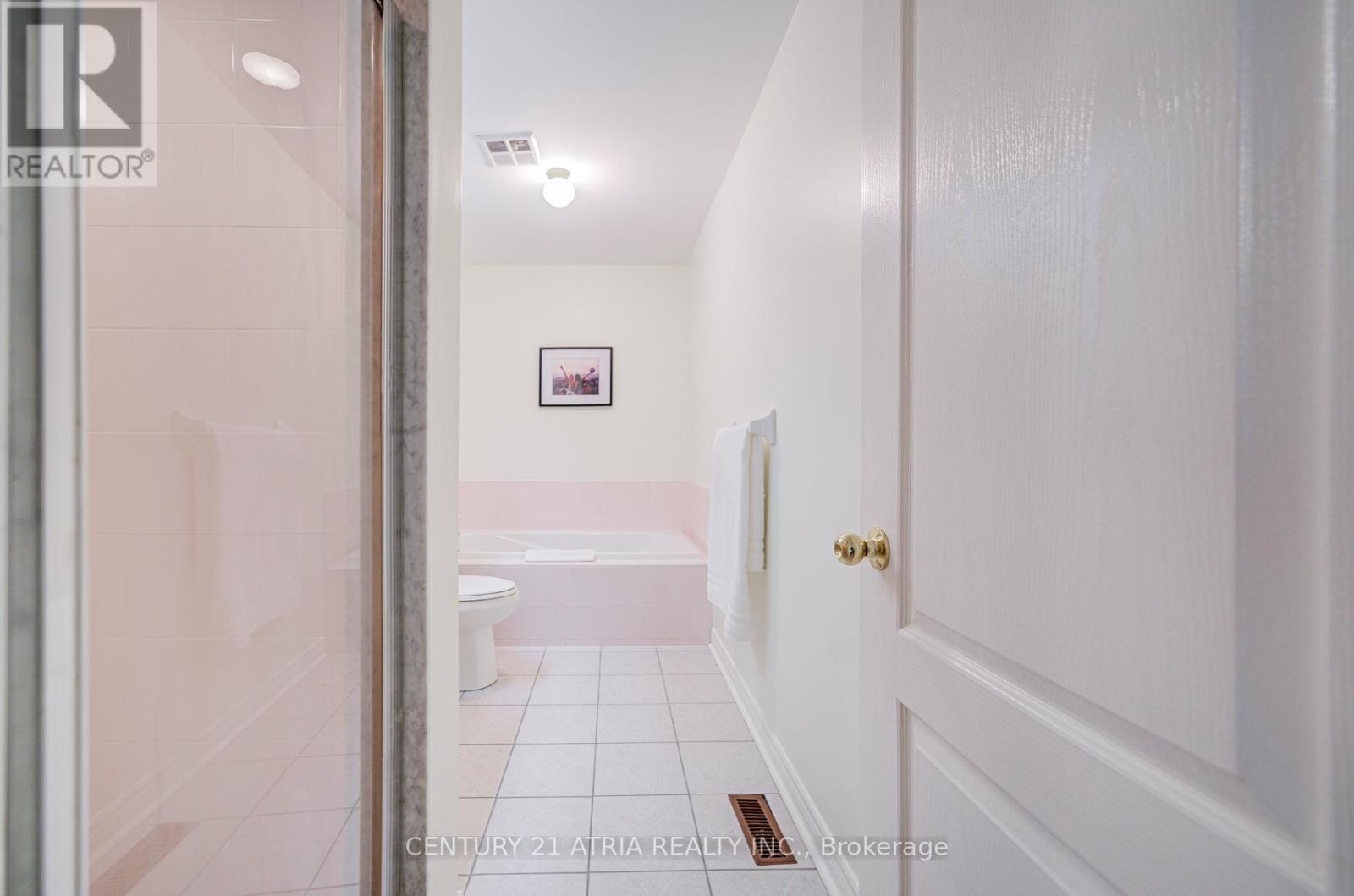 108 - 190 Harding Boulevard W, Richmond Hill, Ontario  L4C 0J9 - Photo 46 - N12463664
