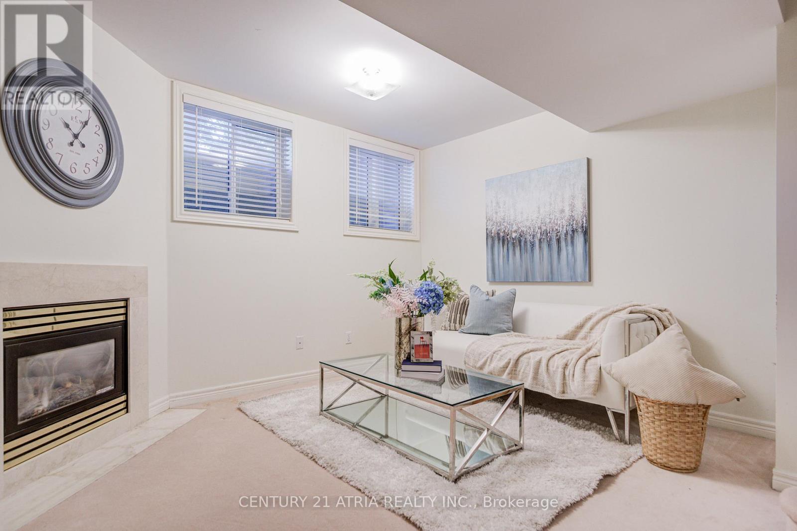 108 - 190 Harding Boulevard W, Richmond Hill, Ontario  L4C 0J9 - Photo 7 - N12463664