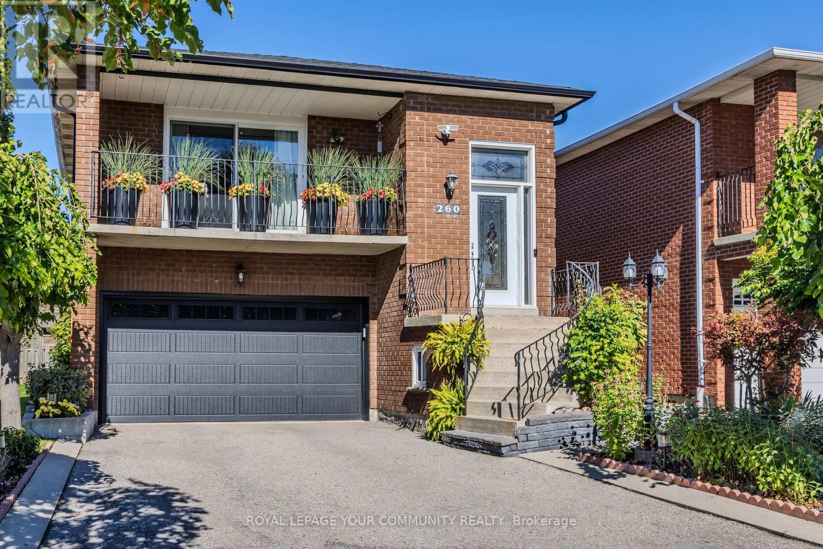 260 Mathewson Street, Vaughan, Ontario  L6A 1B4 - Photo 1 - N12463689