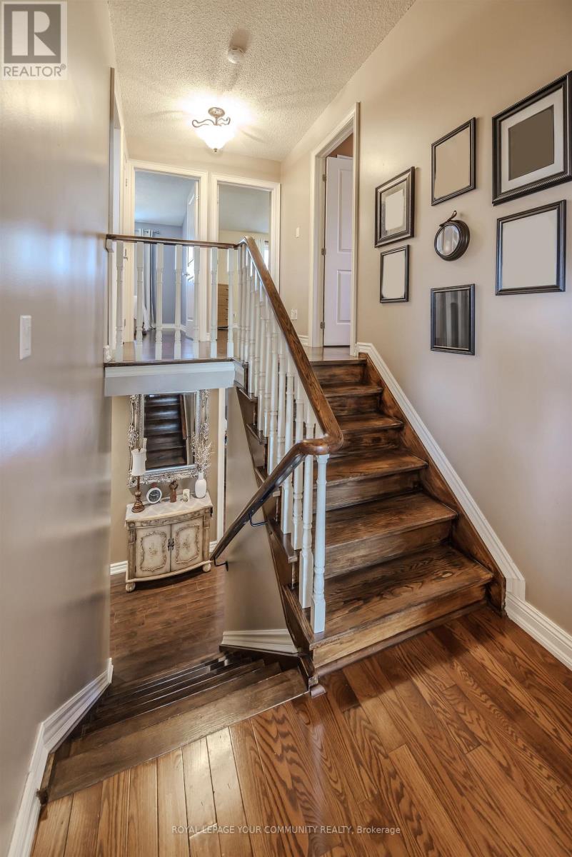 260 Mathewson Street, Vaughan, Ontario  L6A 1B4 - Photo 15 - N12463689