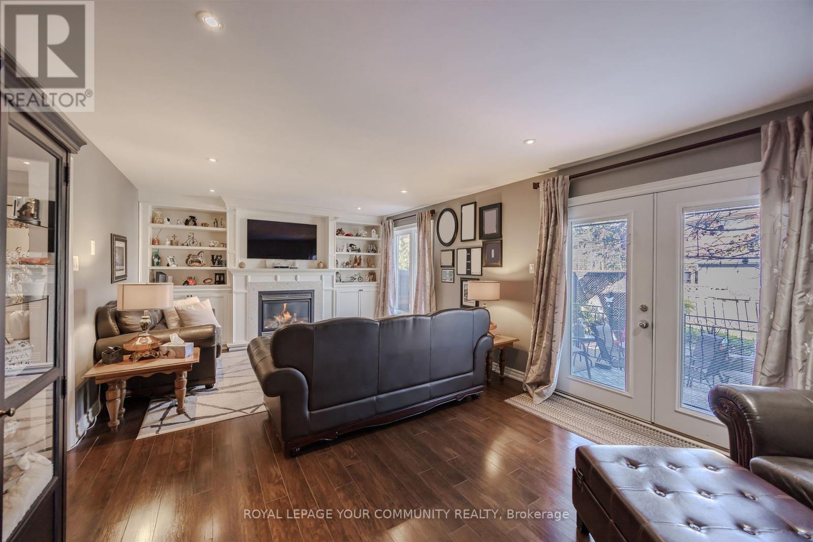 260 Mathewson Street, Vaughan, Ontario  L6A 1B4 - Photo 25 - N12463689