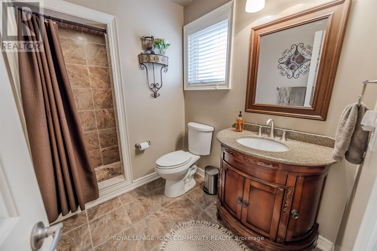 260 Mathewson Street, Vaughan, Ontario  L6A 1B4 - Photo 27 - N12463689