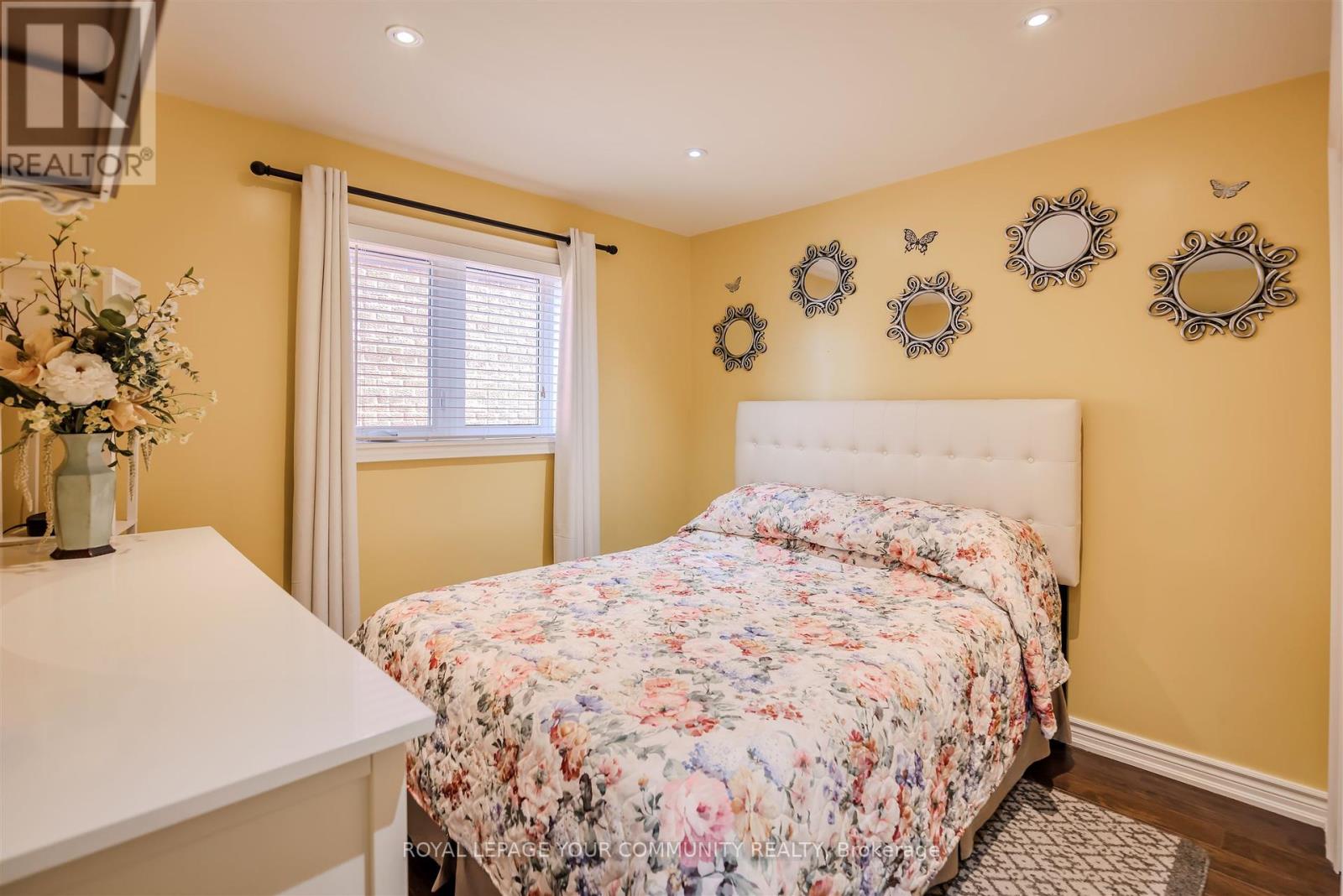 260 Mathewson Street, Vaughan, Ontario  L6A 1B4 - Photo 28 - N12463689