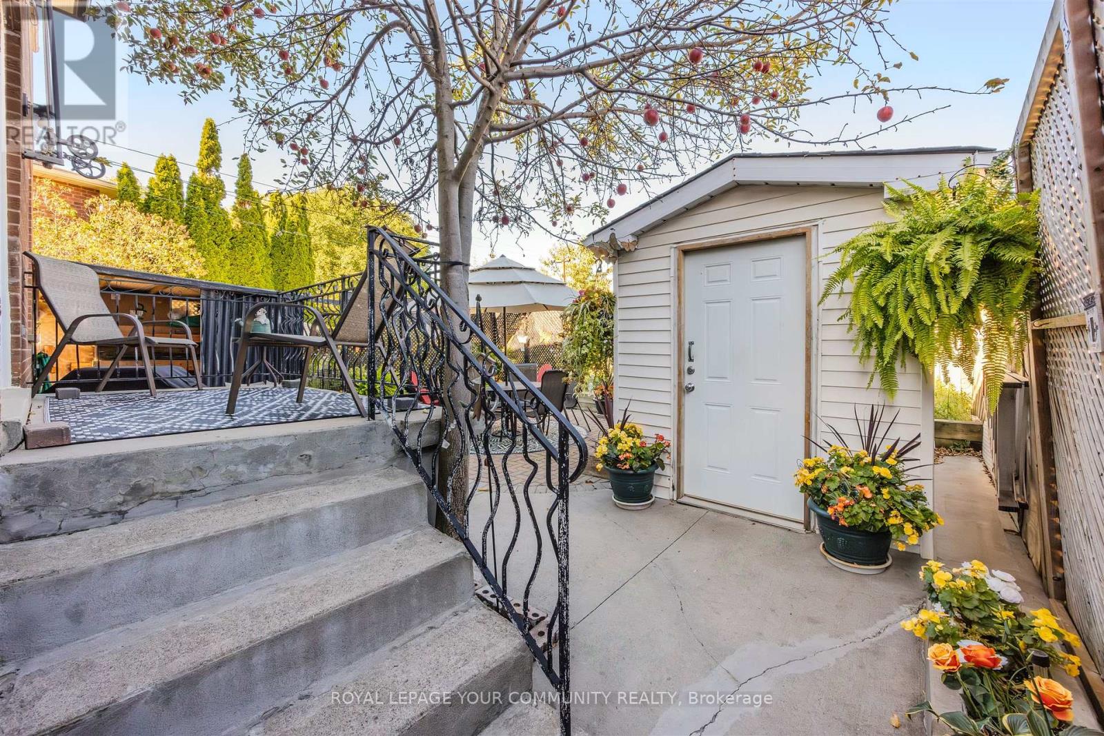260 Mathewson Street, Vaughan, Ontario  L6A 1B4 - Photo 33 - N12463689