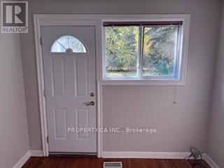 Main - 49 Child Drive, Aurora, Ontario  L4G 1Y6 - Photo 2 - N12463705
