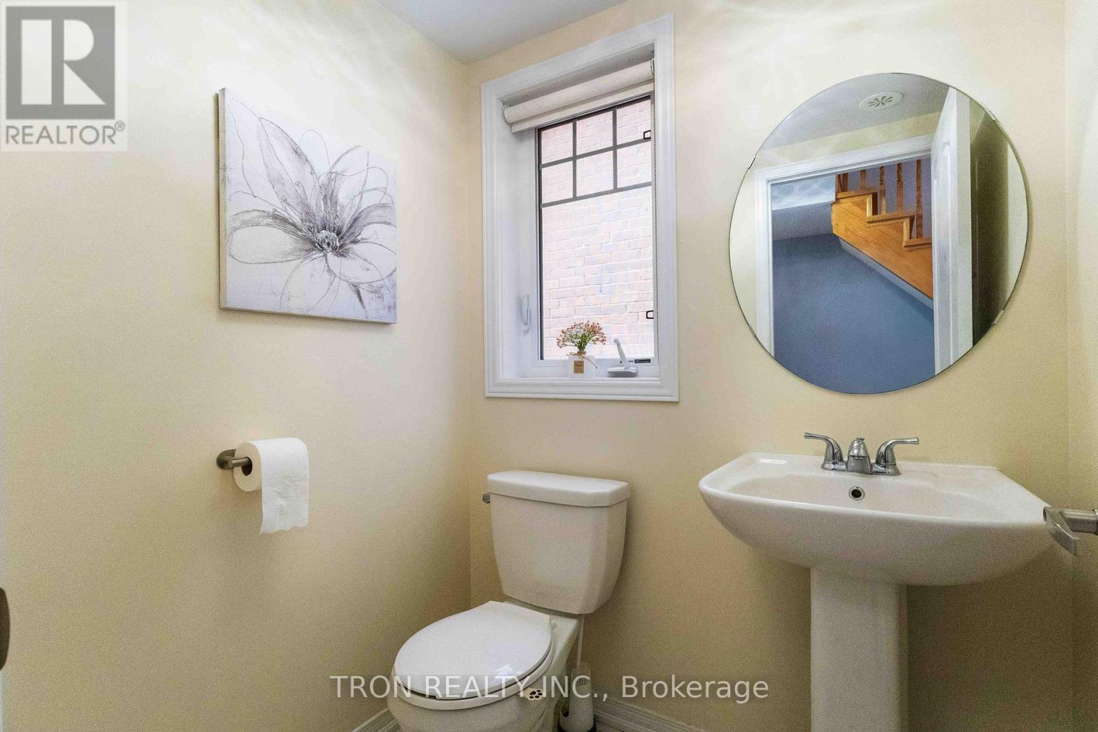 5253 Major Mackenzie Drive E, Markham, Ontario  L6C 0N3 - Photo 12 - N12463729