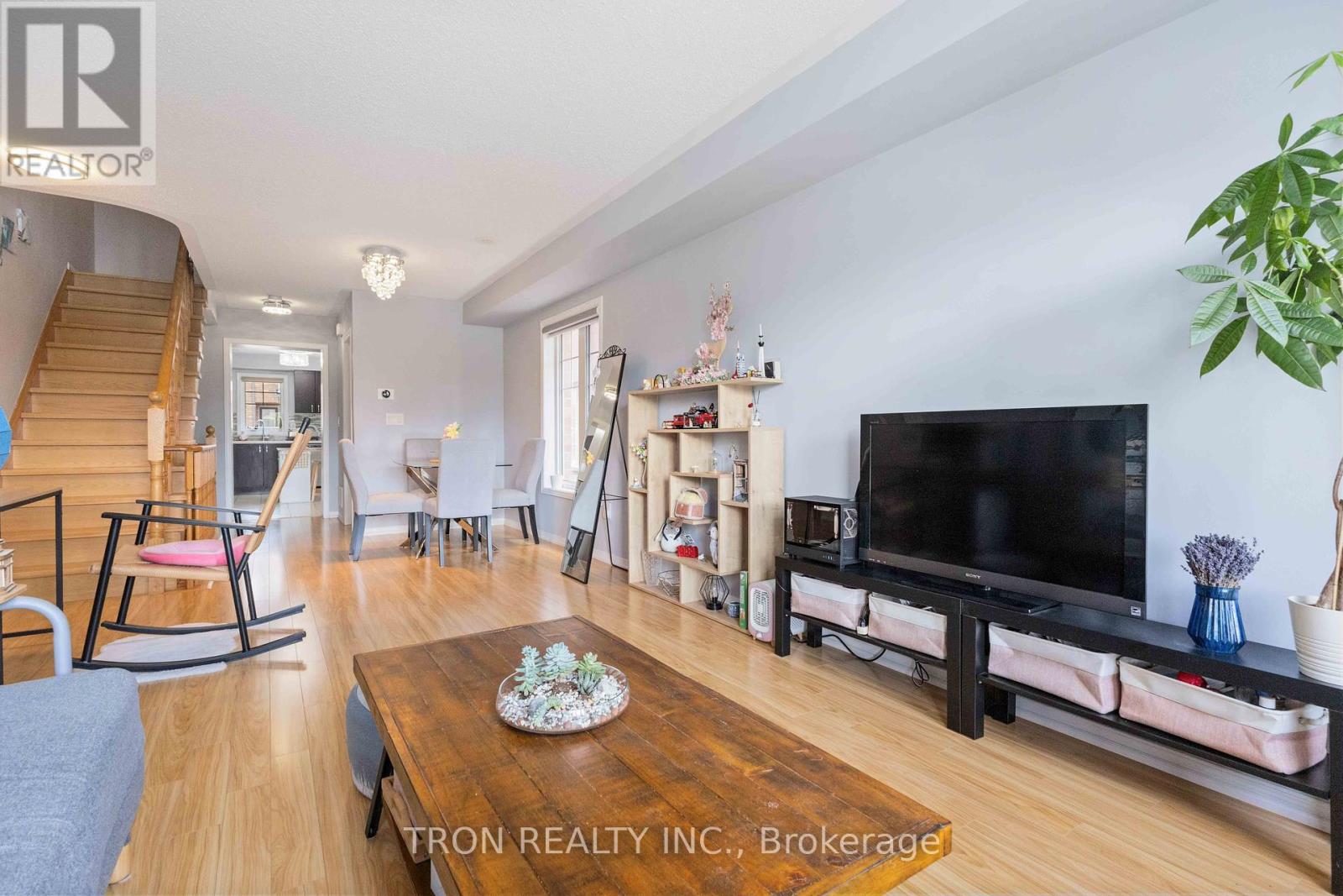 5253 Major Mackenzie Drive E, Markham, Ontario  L6C 0N3 - Photo 18 - N12463729