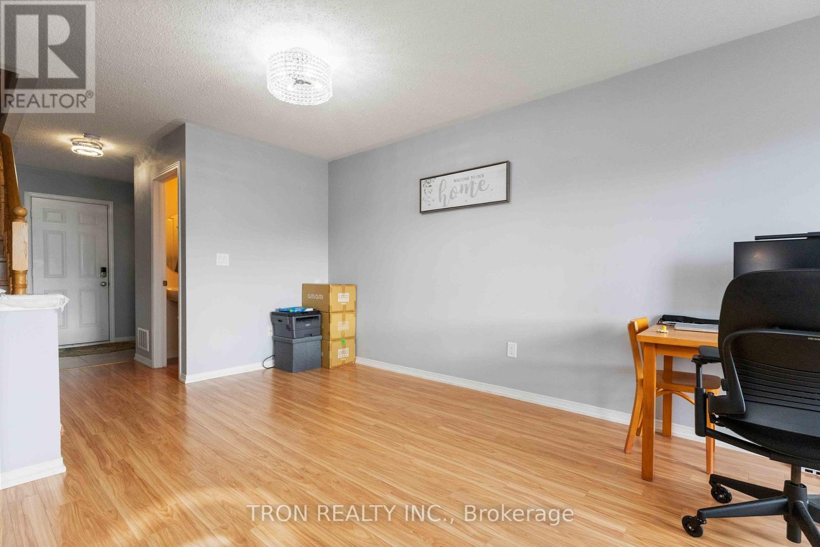 5253 Major Mackenzie Drive E, Markham, Ontario  L6C 0N3 - Photo 2 - N12463729