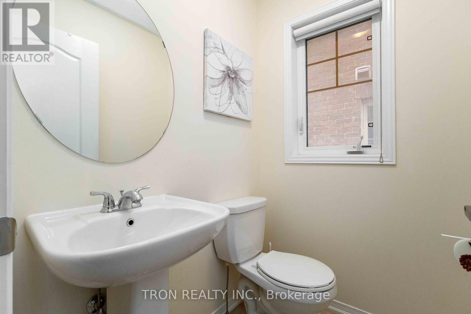 5253 Major Mackenzie Drive E, Markham, Ontario  L6C 0N3 - Photo 7 - N12463729