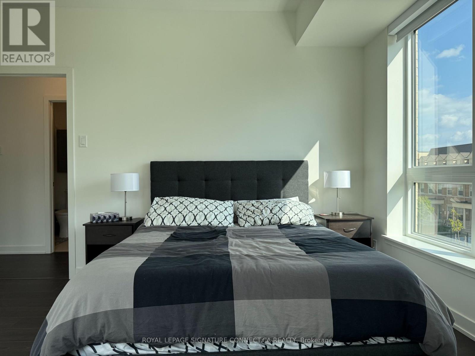 223 - 101 Cathedral High Street, Markham, Ontario  L6C 0P1 - Photo 16 - N12463735