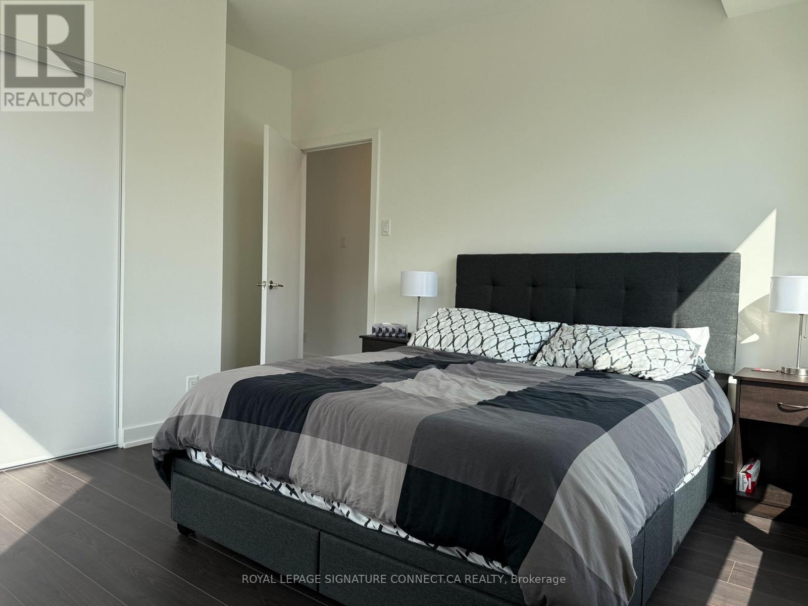 223 - 101 Cathedral High Street, Markham, Ontario  L6C 0P1 - Photo 17 - N12463735