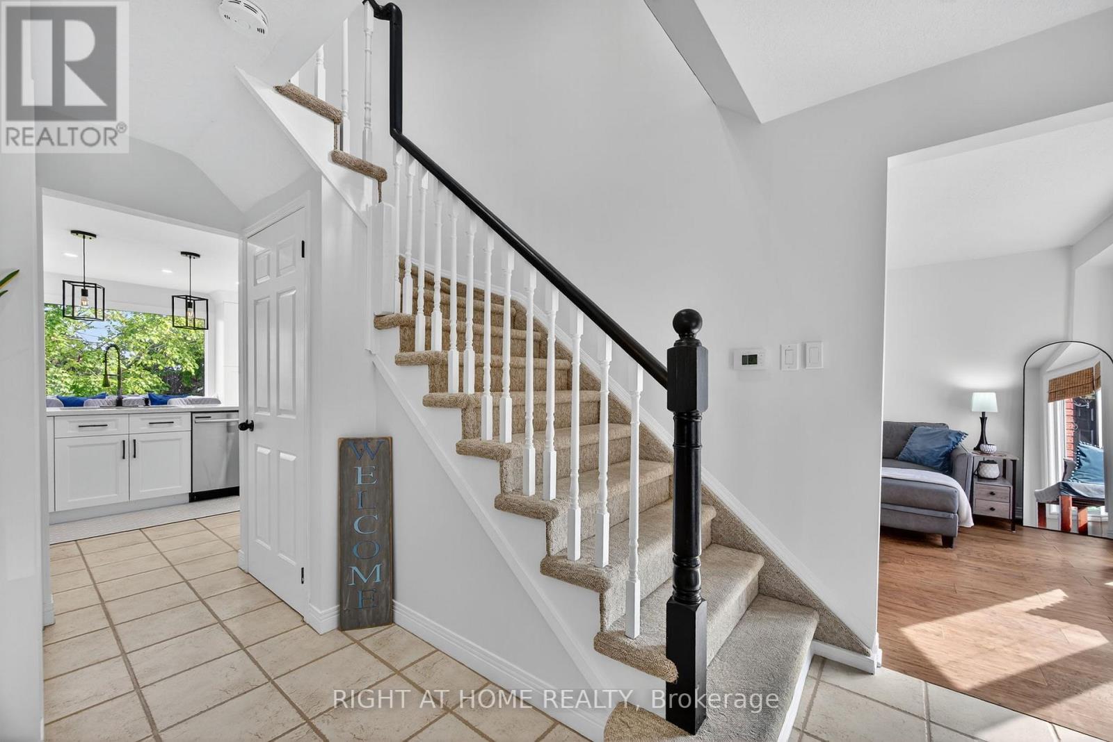 13 Orwell Crescent, Barrie, Ontario  L4N 6N3 - Photo 10 - S12463637