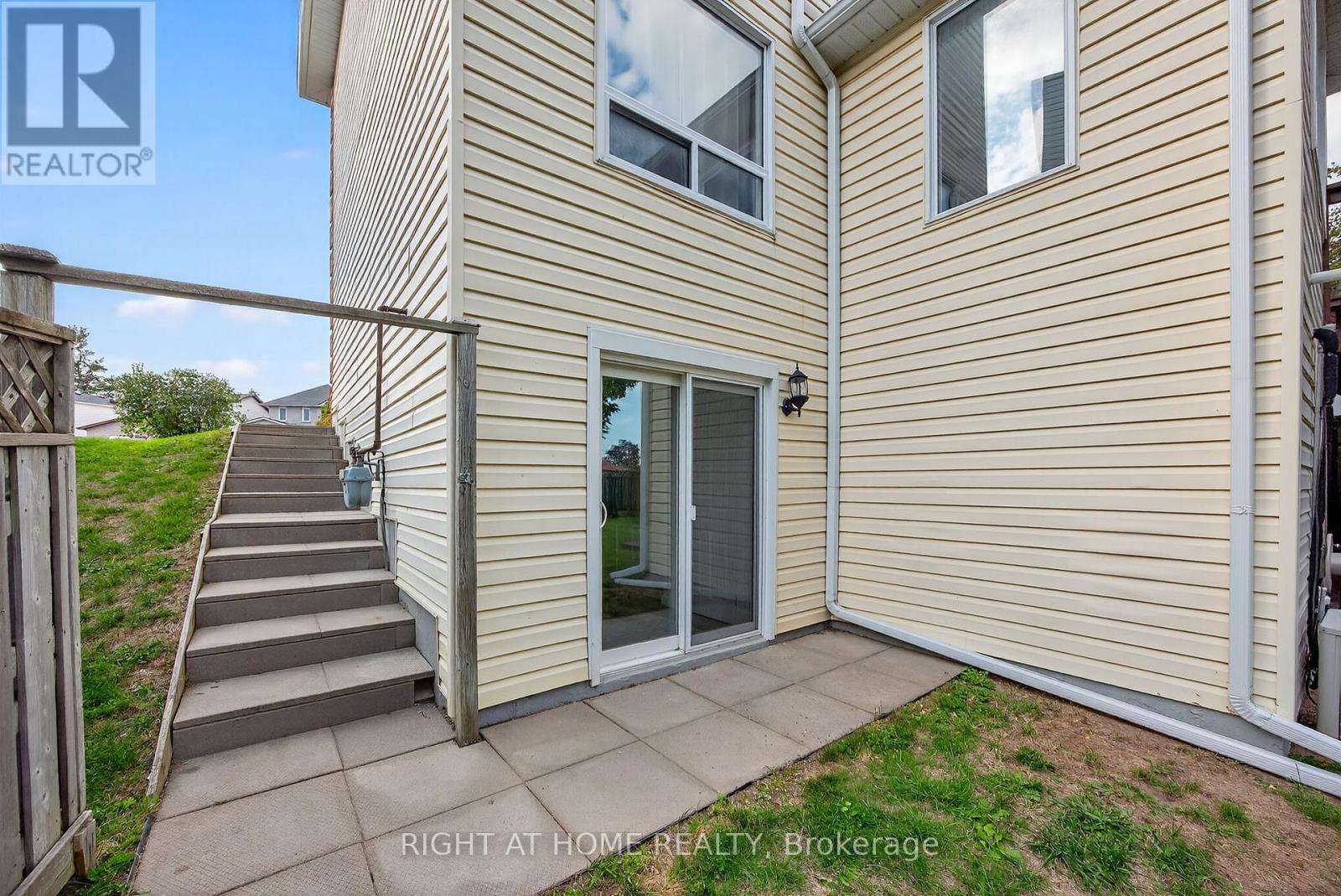 13 Orwell Crescent, Barrie, Ontario  L4N 6N3 - Photo 30 - S12463637