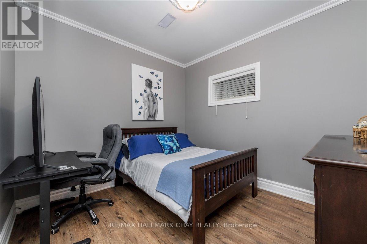 114 Chieftain Crescent, Barrie, Ontario  L4N 6J3 - Photo 14 - S12463734