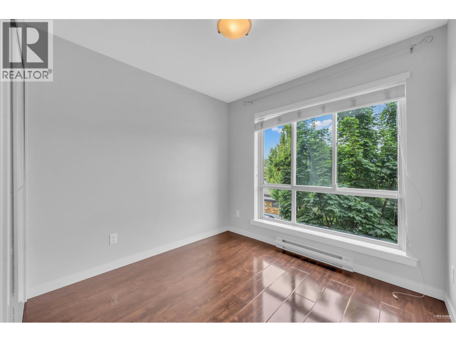 301 22318 Lougheed Highway, Maple Ridge, British Columbia  V2X 2T4 - Photo 14 - R3058718