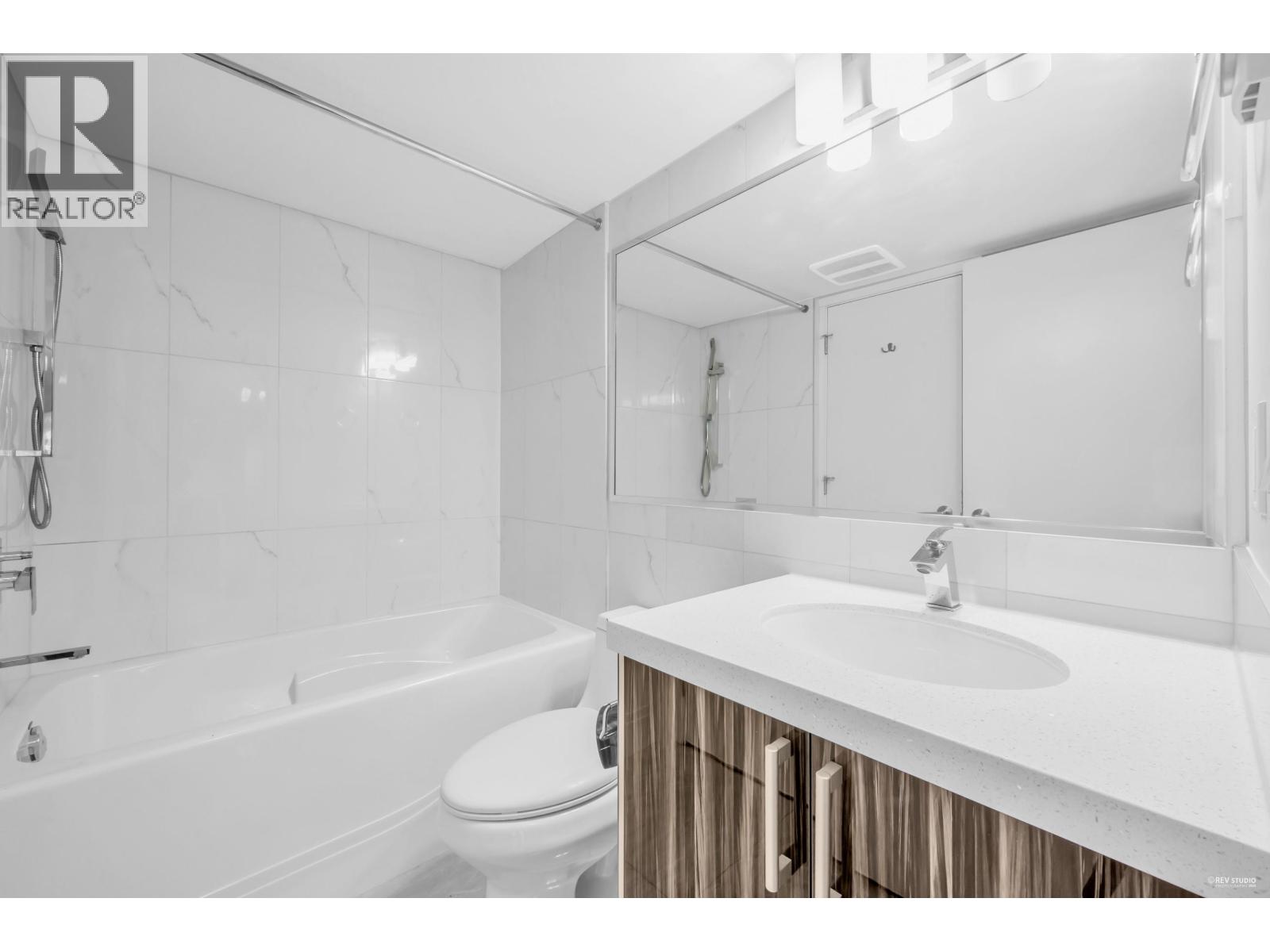301 22318 Lougheed Highway, Maple Ridge, British Columbia  V2X 2T4 - Photo 15 - R3058718