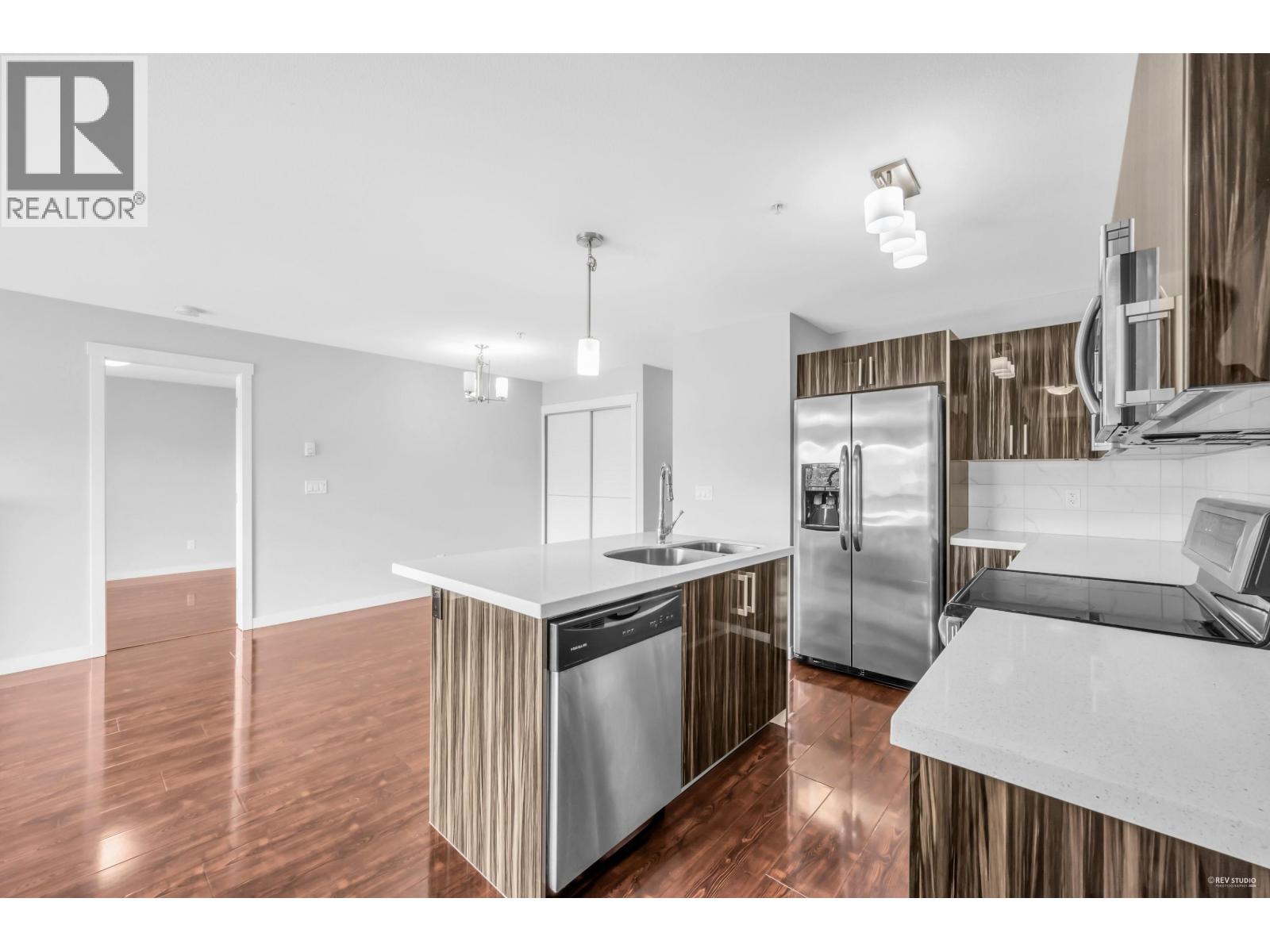 301 22318 Lougheed Highway, Maple Ridge, British Columbia  V2X 2T4 - Photo 8 - R3058718