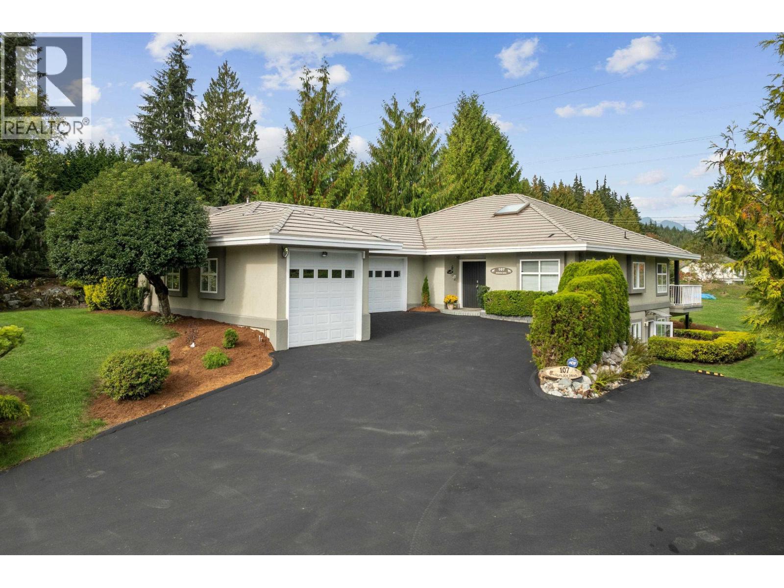 107 HEMLOCK DRIVE, Anmore, British Columbia