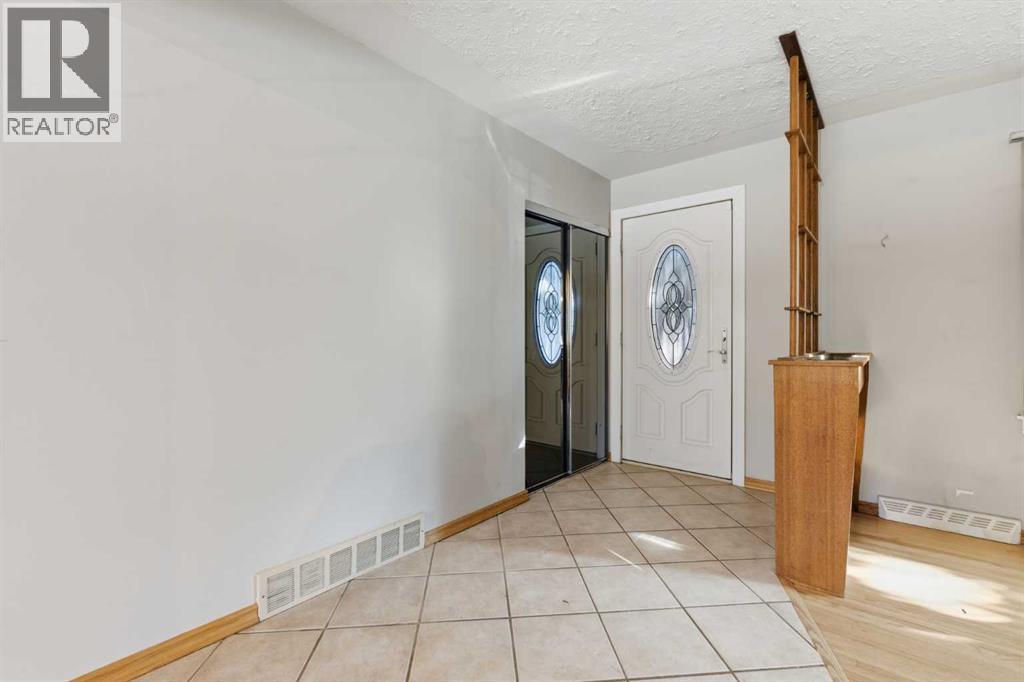 2021 Mountview Crescent Ne, Calgary, Alberta  T2E 5N4 - Photo 11 - A2263999
