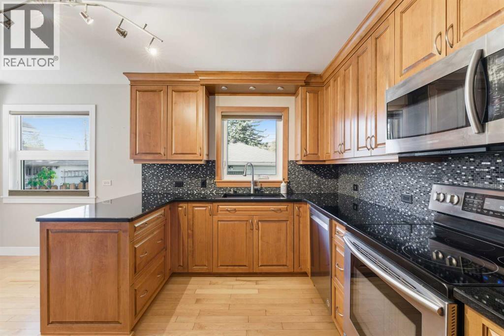 2021 Mountview Crescent Ne, Calgary, Alberta  T2E 5N4 - Photo 4 - A2263999