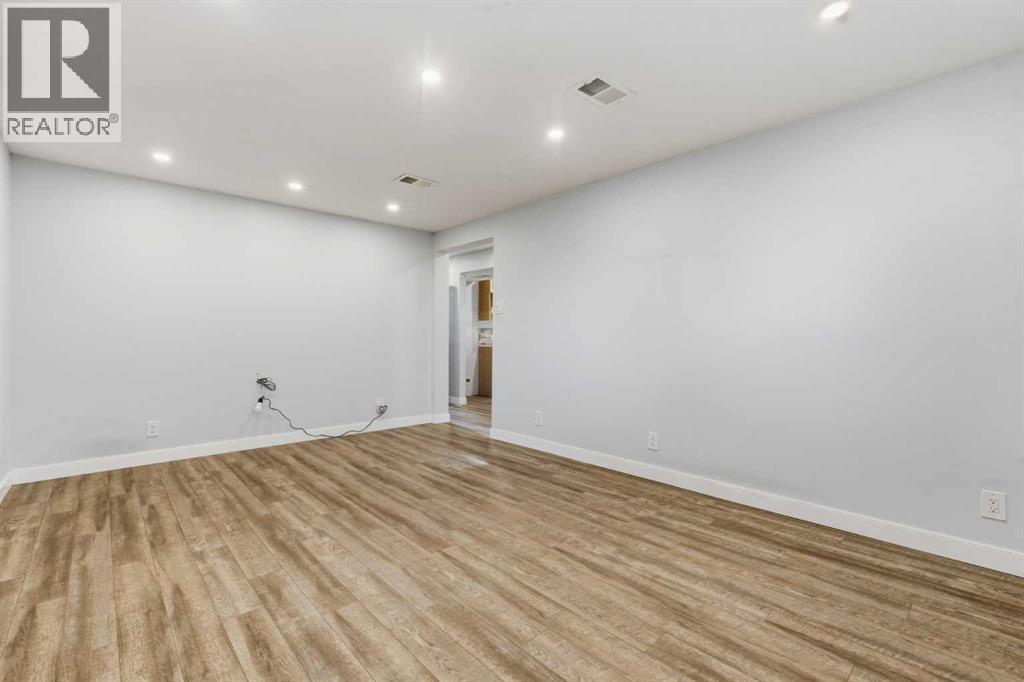 2021 Mountview Crescent Ne, Calgary, Alberta  T2E 5N4 - Photo 25 - A2263999